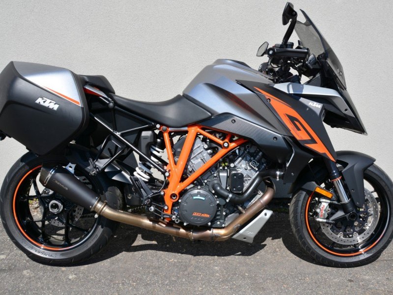 2016 KTM 1290 Super Duke GT