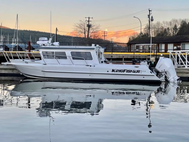 2021 30' Kingfisher 3025 Destination