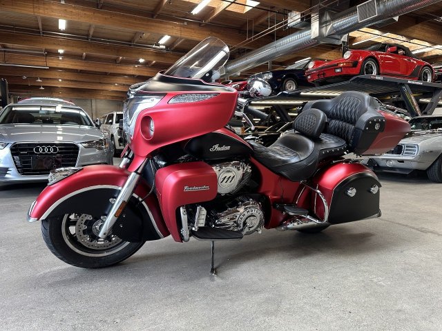 2019 Indian Roadmaster Icon Flat Red / Black
